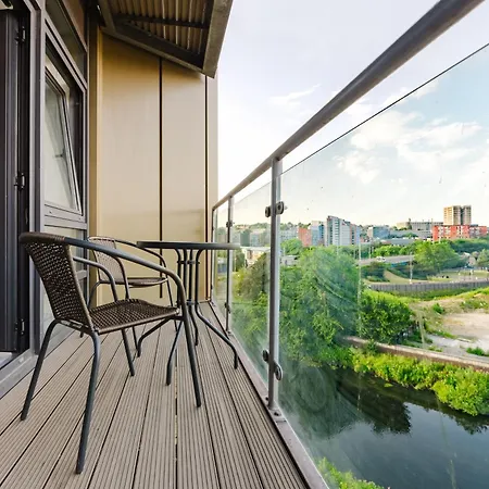 Apartment Stylish Canal Views Sleeps 8 - Location